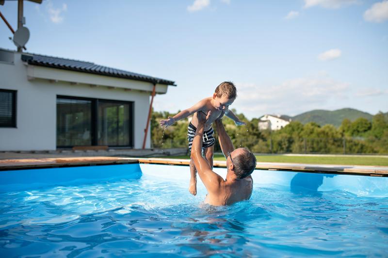 BringingtheFamilyTogetherWithaBackyardPool.jpg